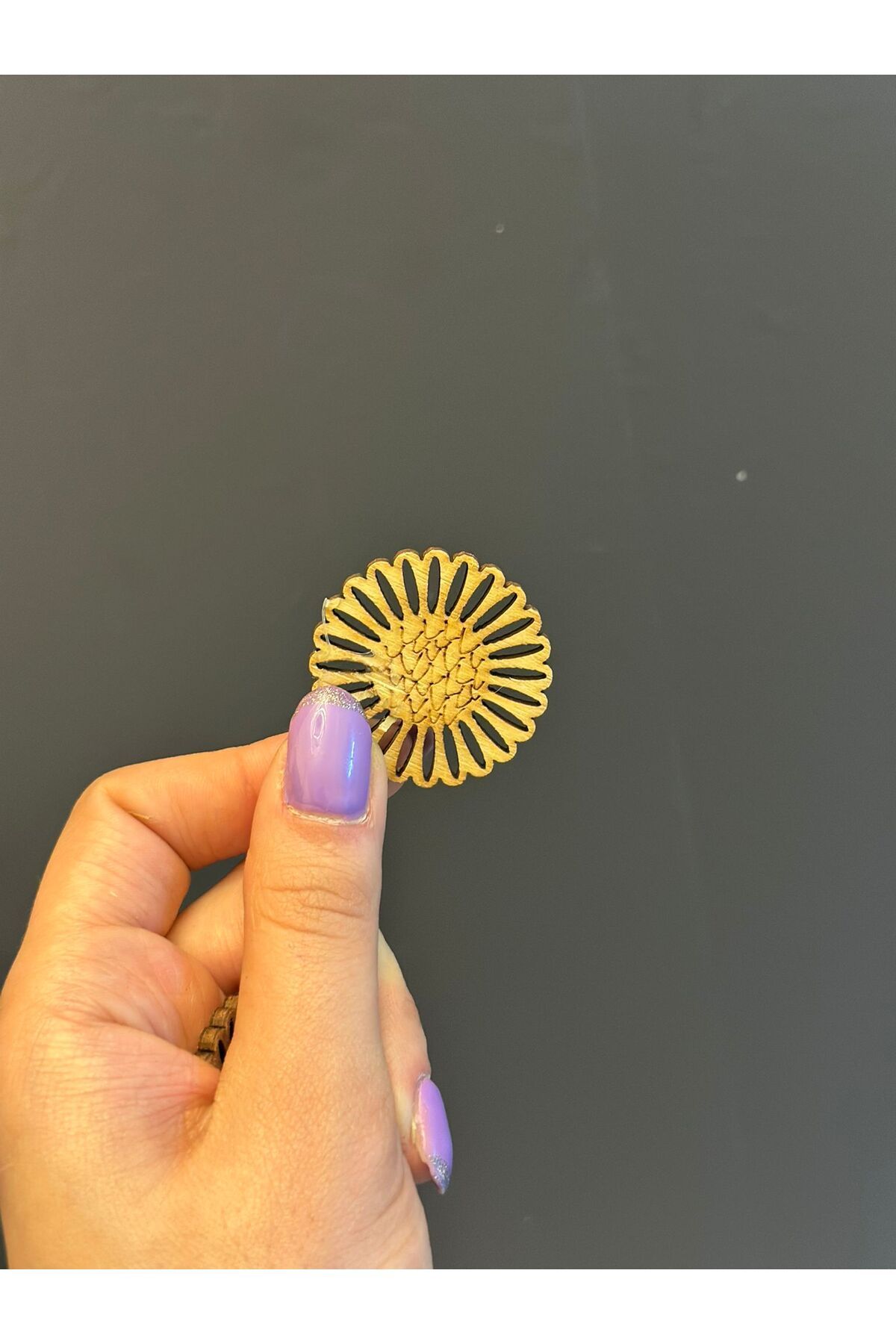 Gönülden Tasarım 3 ADET AHŞAP DESENLİ KOLYE KÜPE HOBİ AKSESUARI ÇAP 4 CM