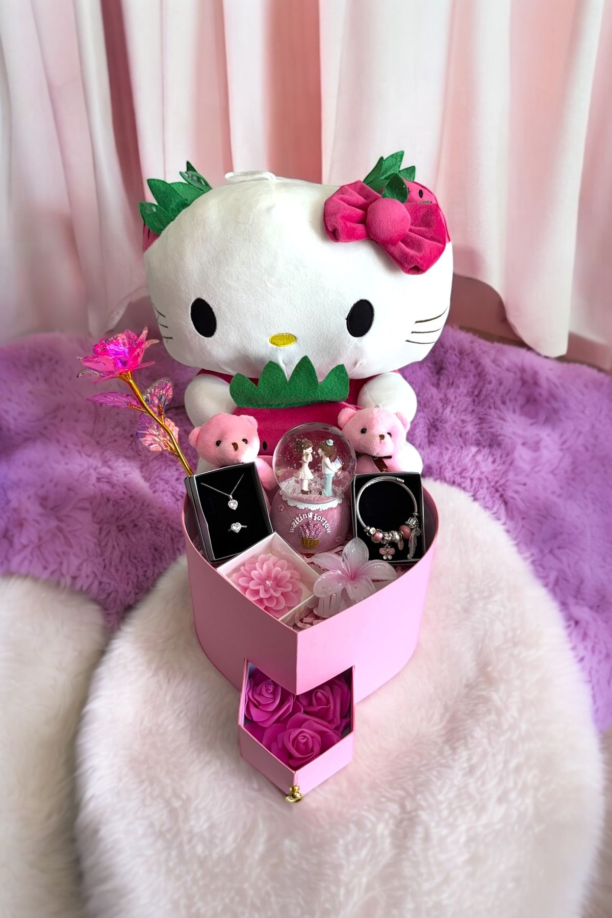 AYIEVRENİ Pembe Kitty Sevgiliye Hediye Kutusu İkili Set