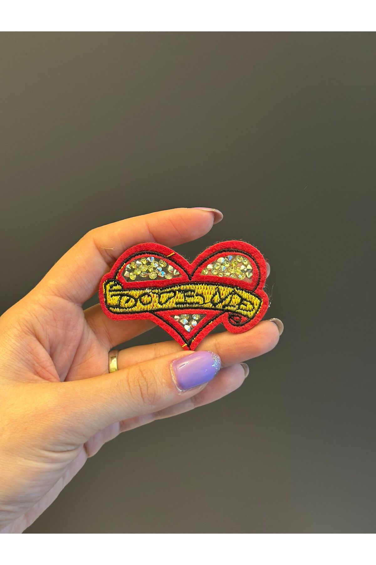 Gönülden Tasarım ÜTÜ İLE YAPIŞAN TAŞLI KIRMIZI KALP ARMA 6X5 CM