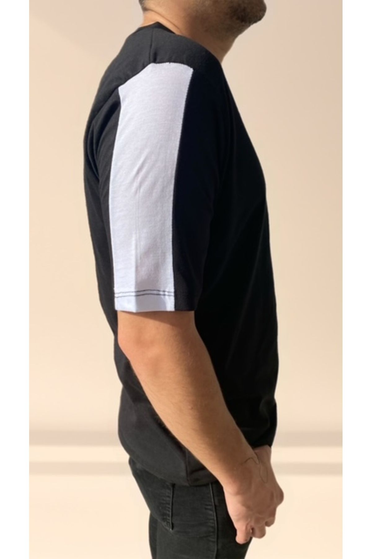 ORTAKÇA Siyah Kolu Şeritli T-shirt
