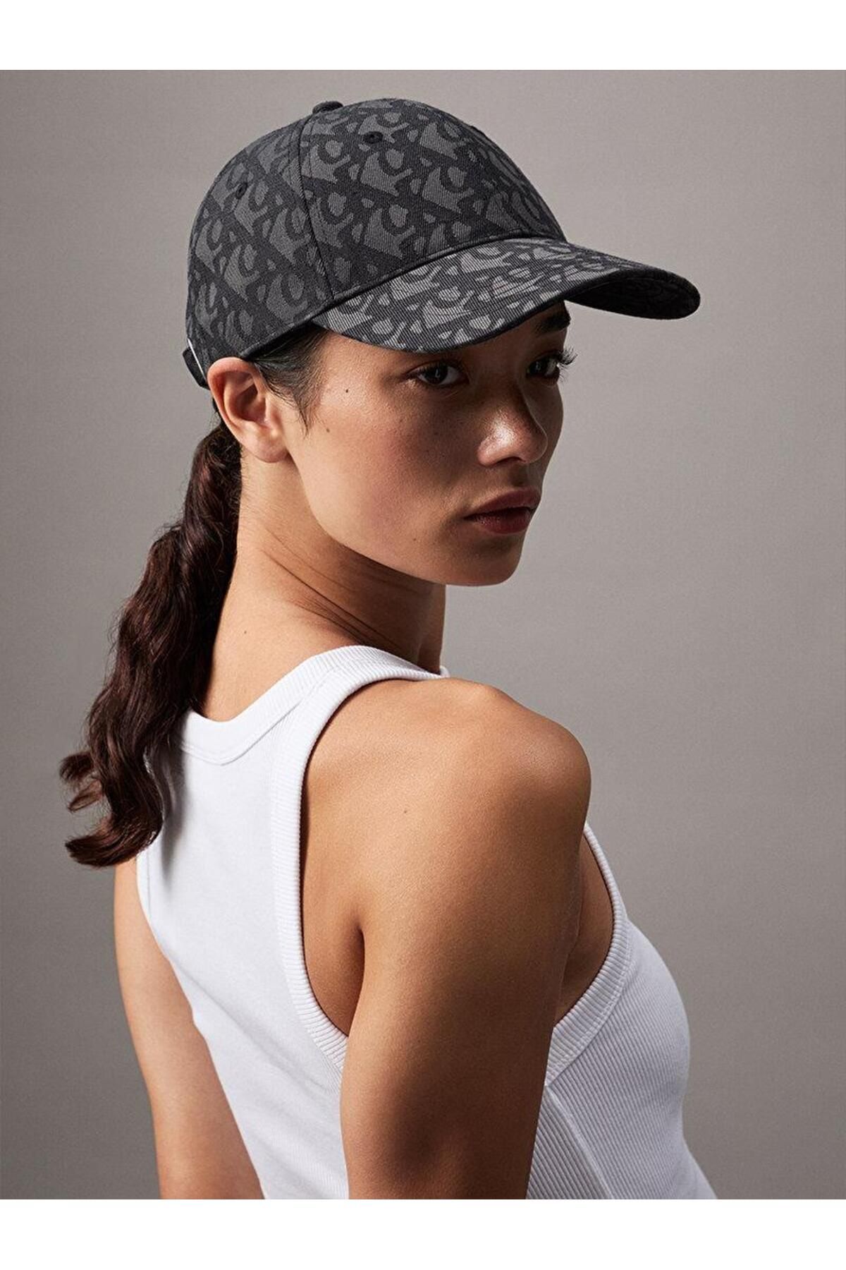 Calvin Klein Kadın AOP 6 PANEL BASEBALL CAP Şapka
