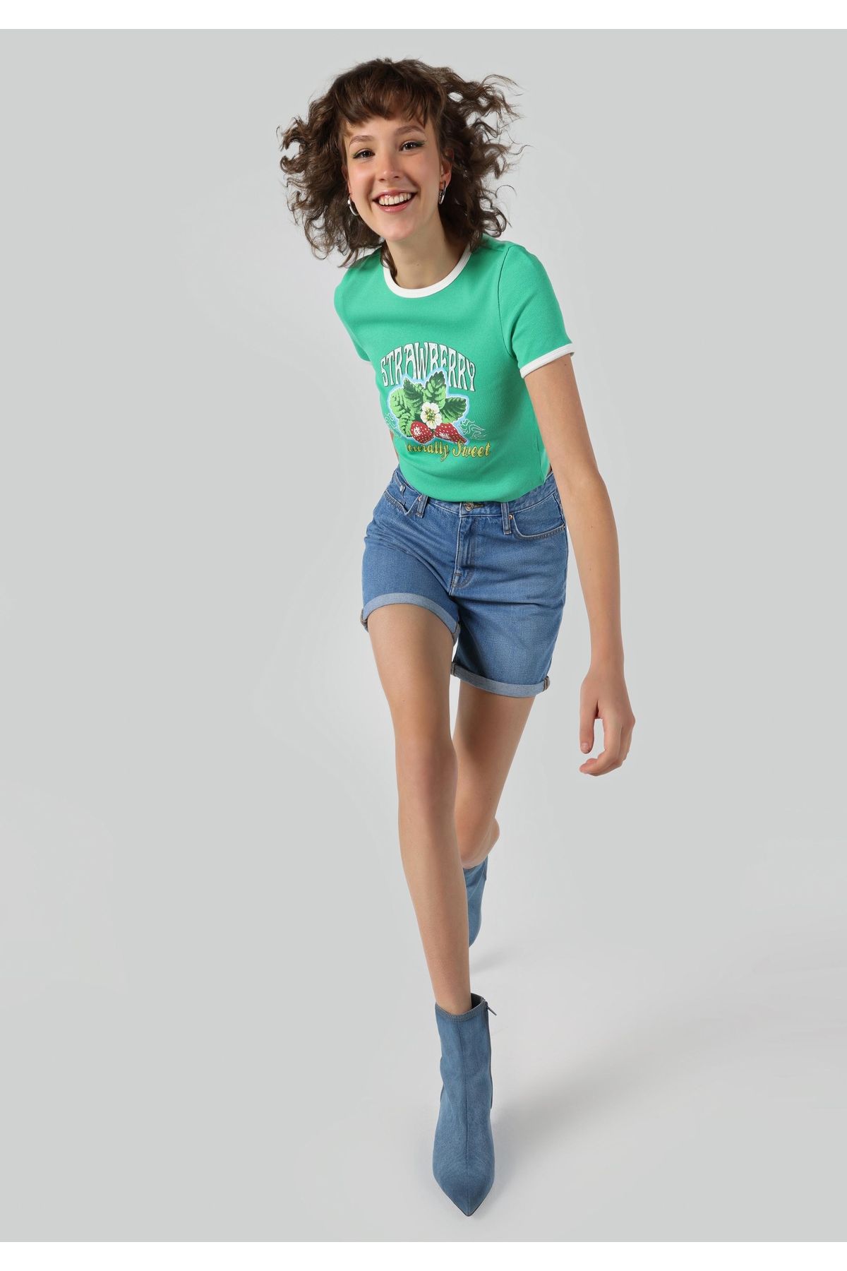 complete the look image