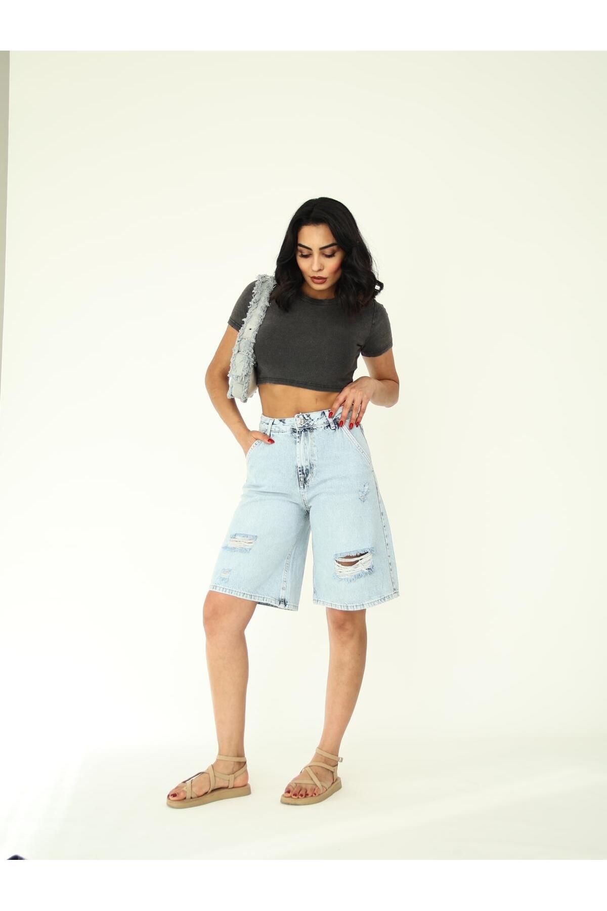 Zeo Basic-Ice Wash Ripped Denim Shorts 2