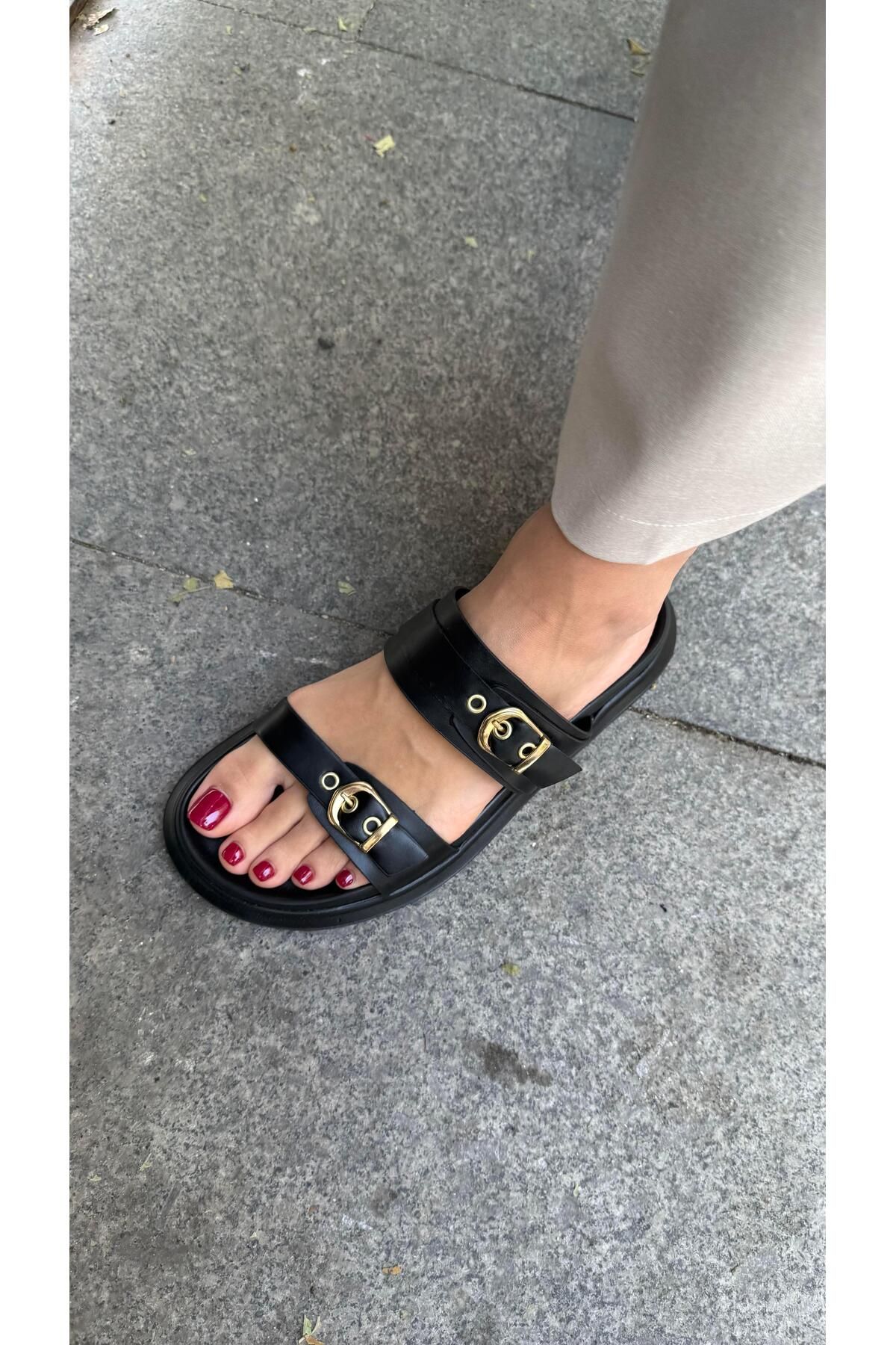 Eataly Shoes Çift Bantlı Gold Tokalı Yumuşak Kalıp Terlik Siyah