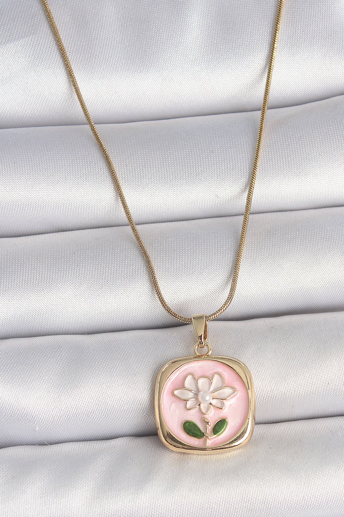 seZZeon 316L Çelik Gold Renk Zincir Pembe Papatya İşlemeli İnci Detay Kadın Kolye