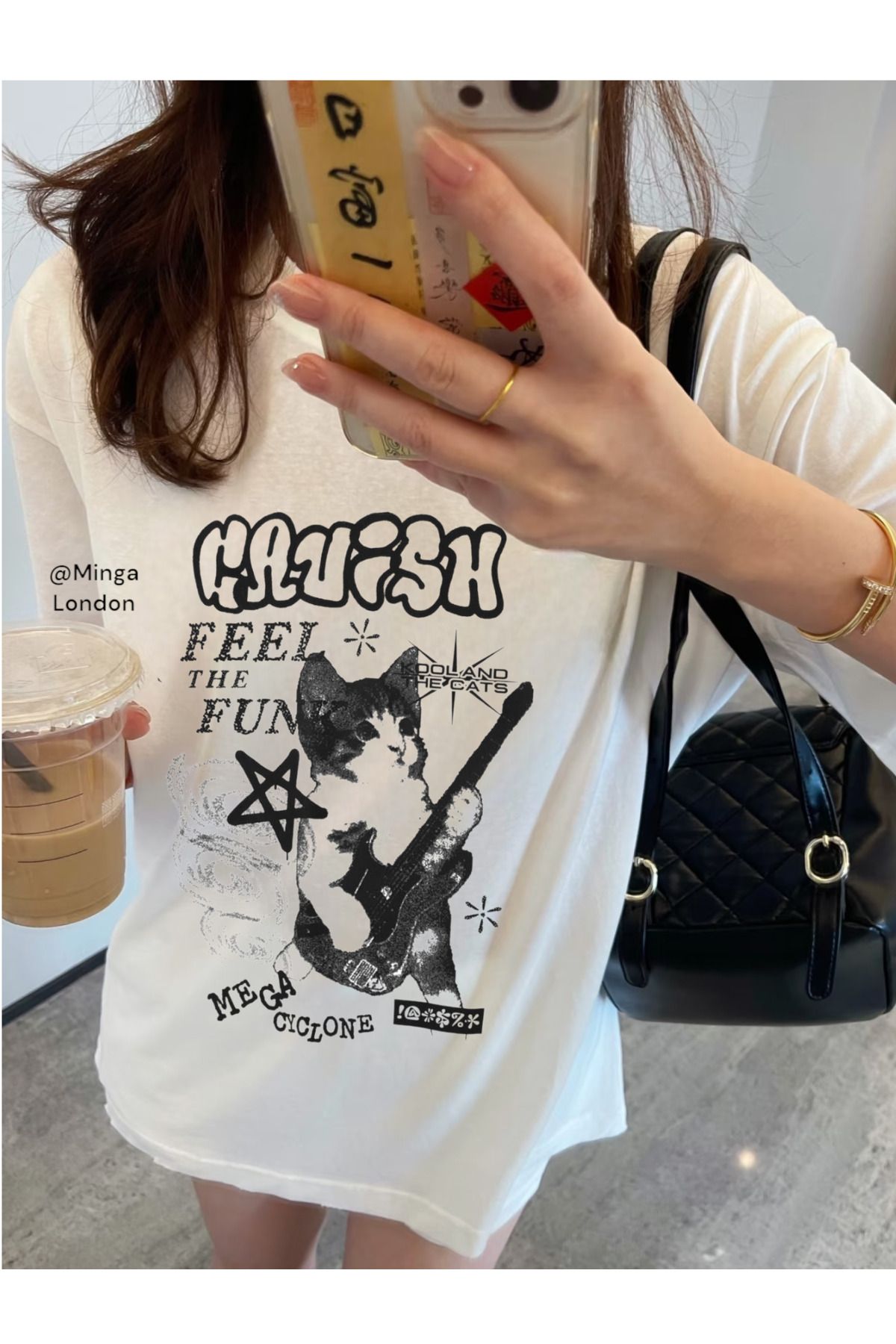 Minga London Beyaz Black & White Cat Baskılı Oversize Unisex T-shirt -mingalondon