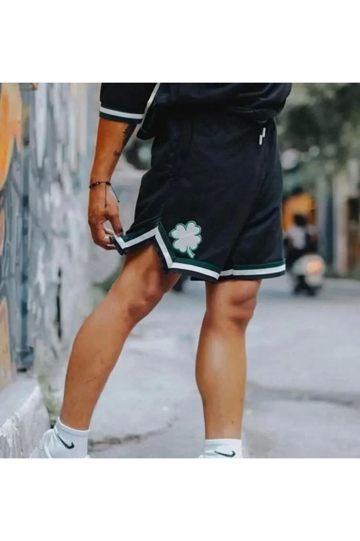 MODA Erkek İki İplik Nakışlı Şort - Siyah