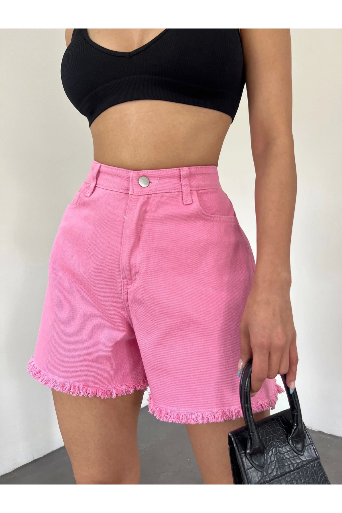 TakıDolabı Paçası Püsküllü Yıkamalı Denim Şort Pembe Renk