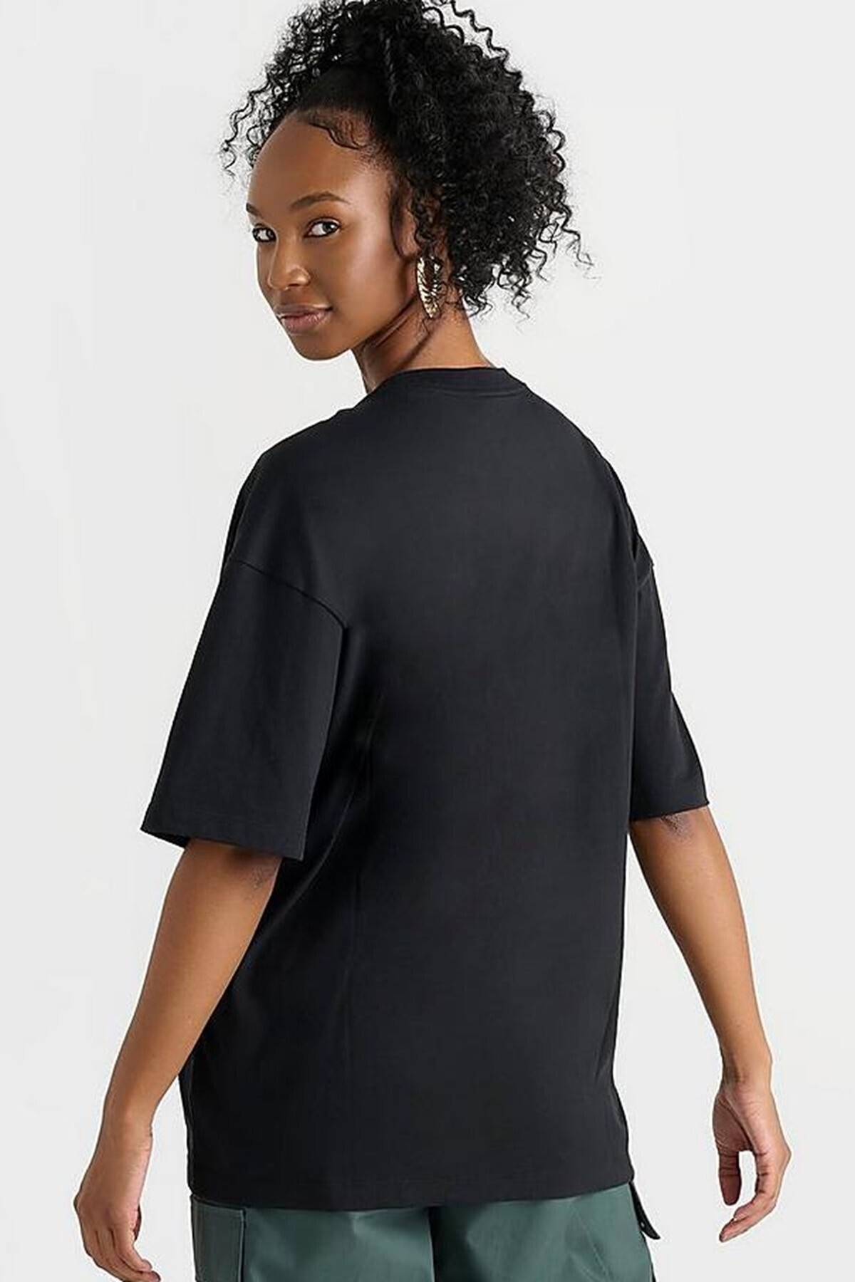 Nike Dance Oversize Ss Tee Kadın Oversize Büyük Beden Taş İşlemeli