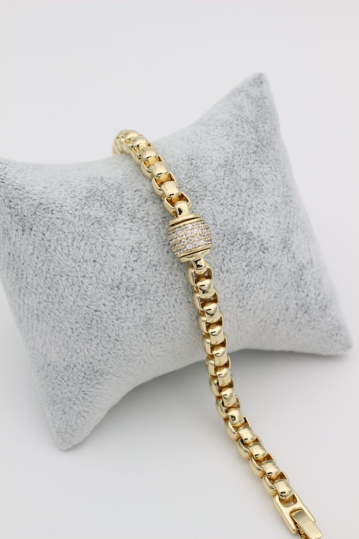 XUPING JEWELRY STİL İNCİSİ/XUPING JEWELRY ORTASI YUVARLAK ZİRKON TAŞLI BİLEKLİK