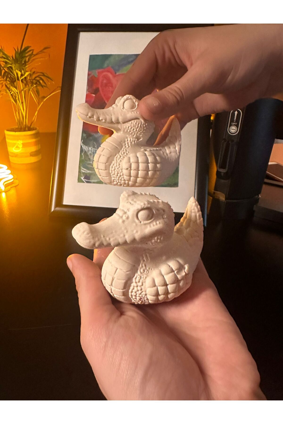 Tasarım İkili timsah figürü, dekoratif obje