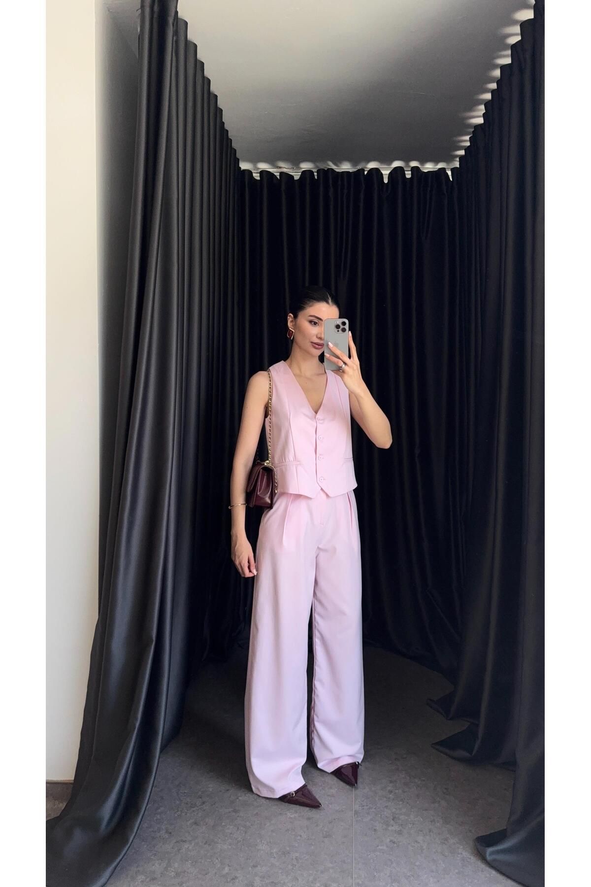 HAZELANNA Pastel Pembe Yelek-Pantolon Takım