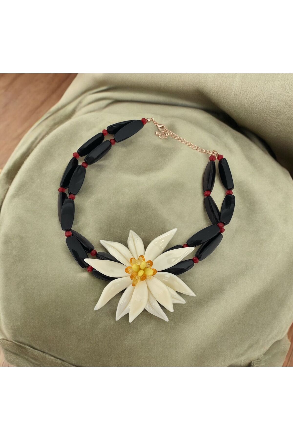 SA ŞA TAKI Lotus Çiçekli Boncuk ZRA Kolye