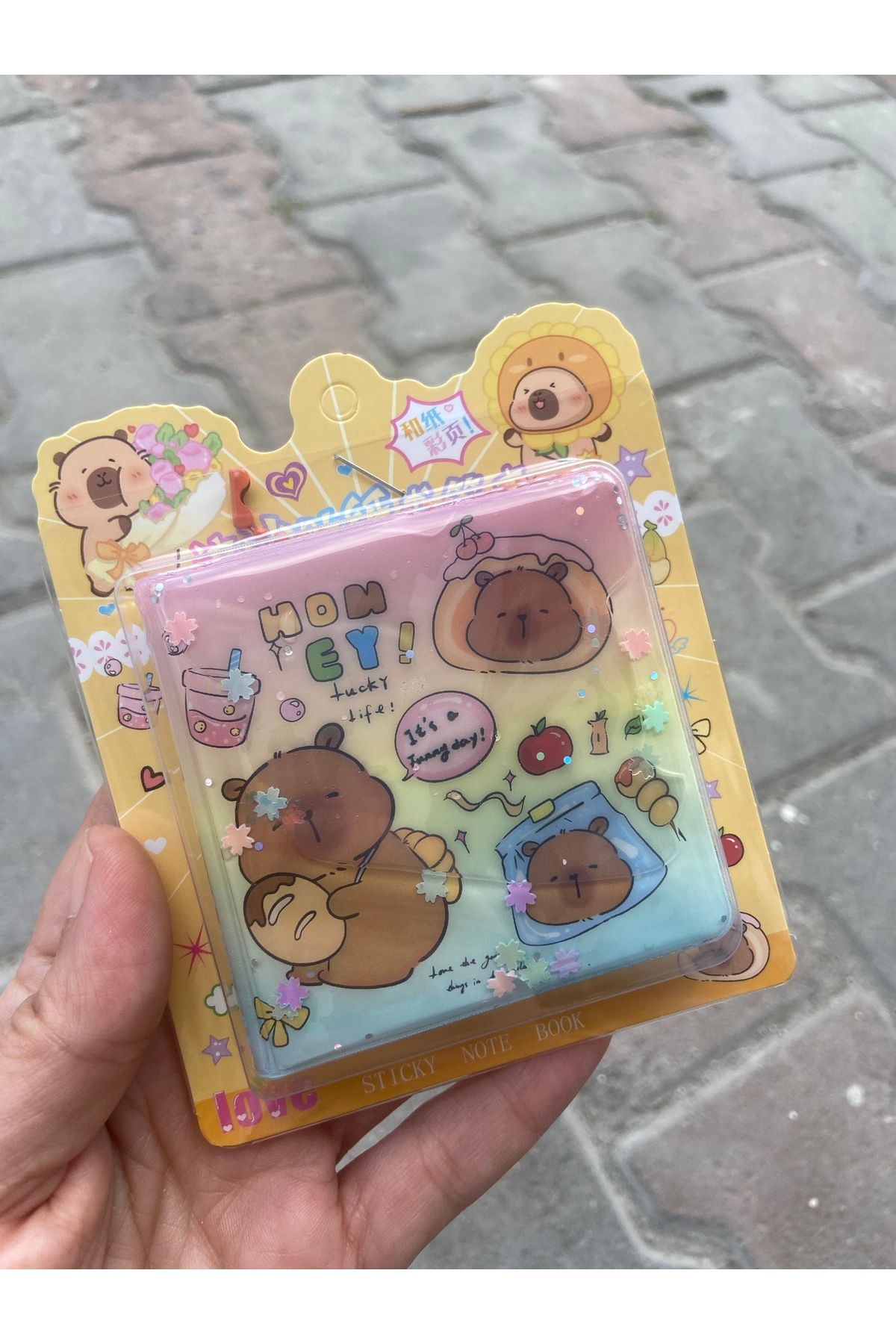 synshop Capybara Kapibara Simli Sulu Anahtarlıklı Stickerlı Not Defteri 7,5x7,5 cm