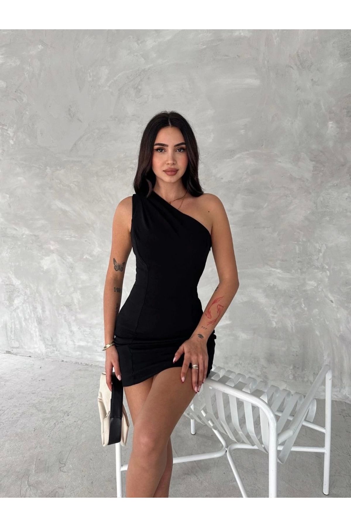 MODA Tek Omuzlu Kolsuz Mini Boy Elbise - Siyah