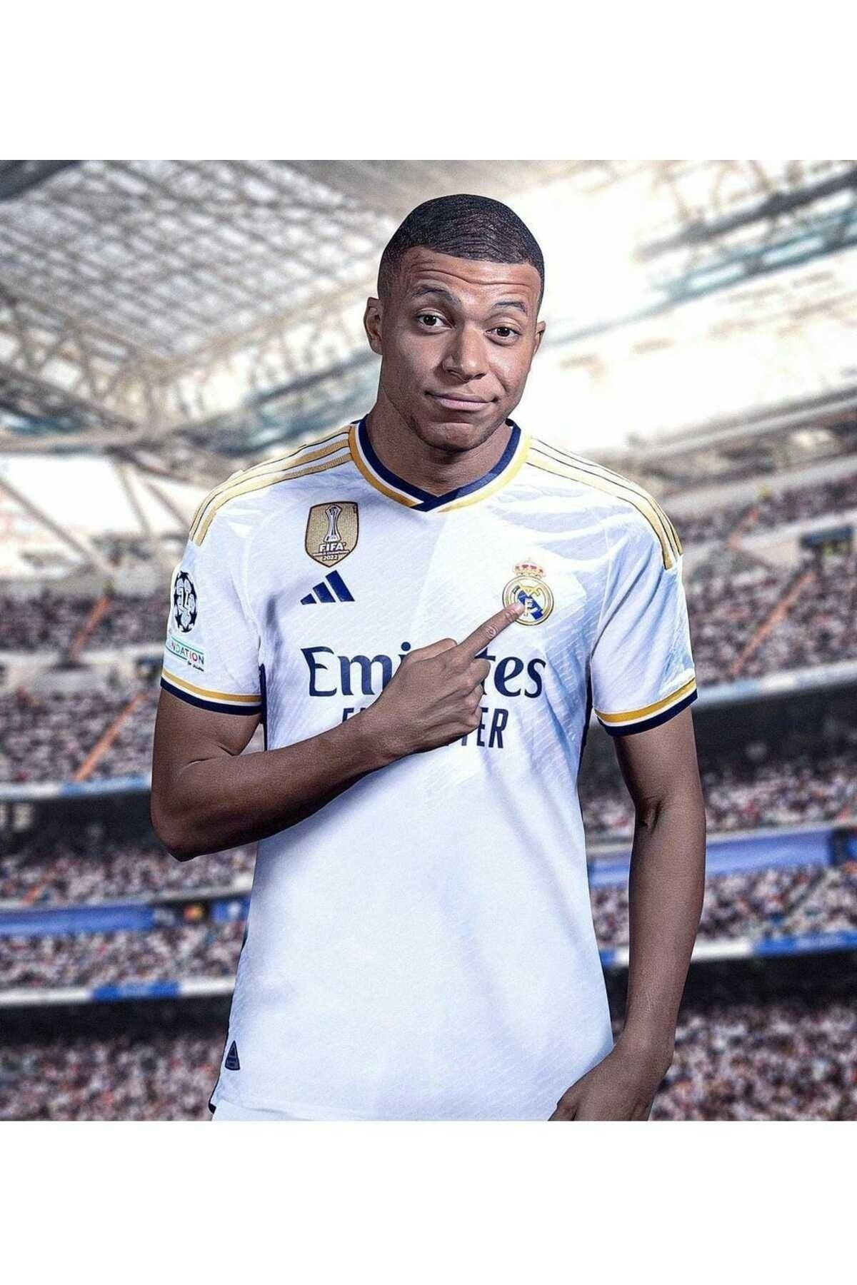 feriköy Real Madrid 2023/24 Yeni Sezon Kylian Mbappé Iç Saha Formasıı.