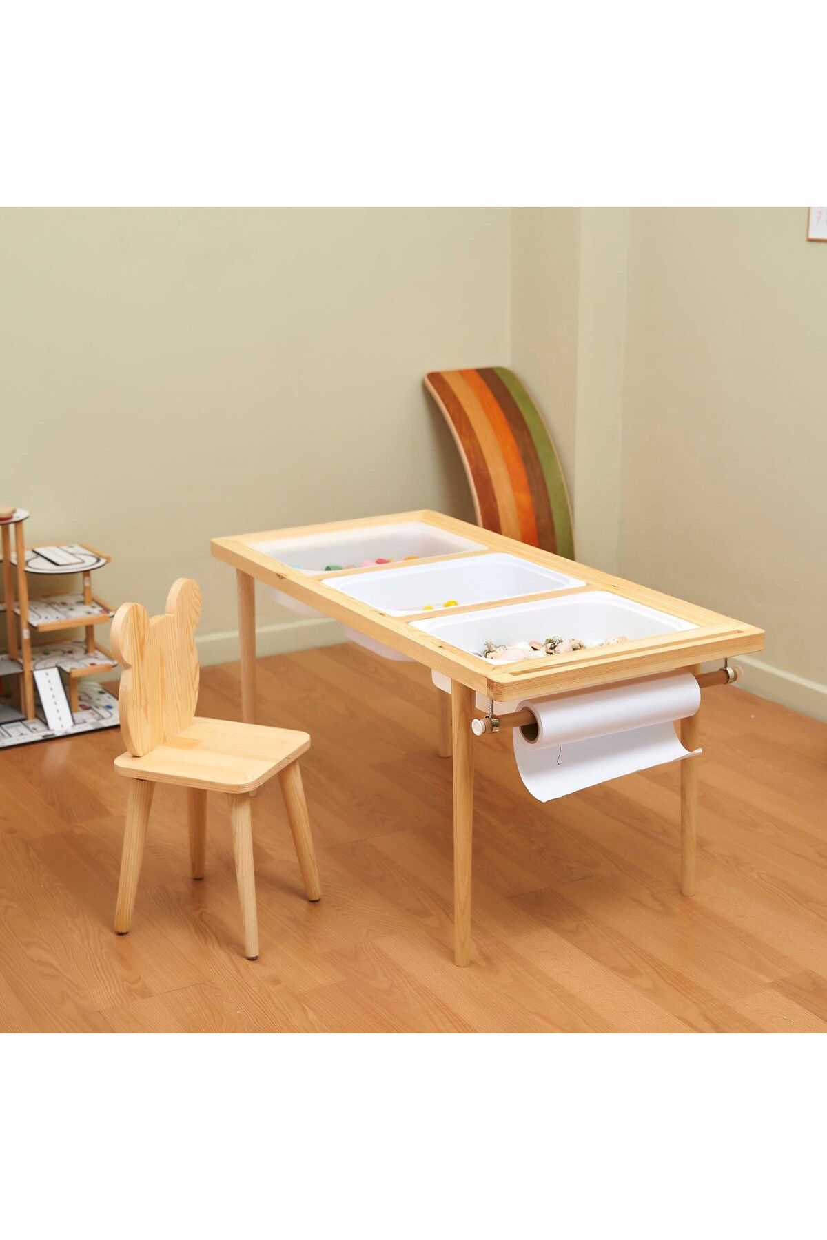 Monti Mania Montessori Çam Çocuk Aktivite Masası 3 Sepet Beyaz/kara Tahtalı Rulo Kişiselleştirilebilir 2-6 Yaş