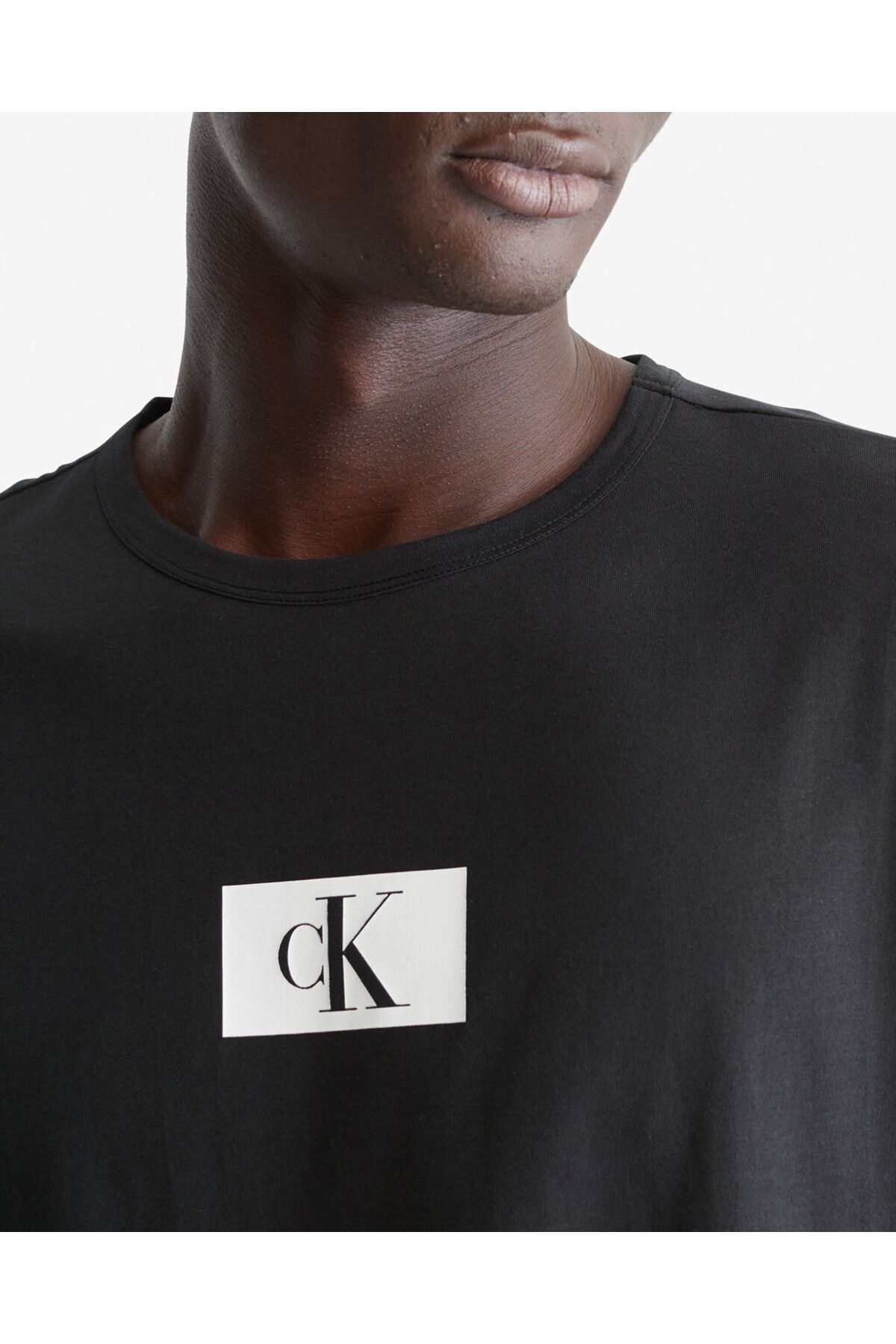 تی شرت ورزشی مشکی مردانه آقایان UB1 اورجینال Calvin Klein