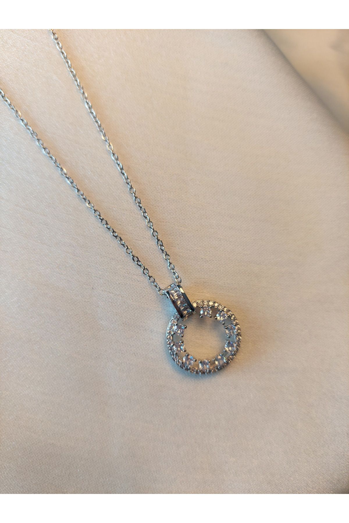 Lucetta Jewelry Maia Kolye