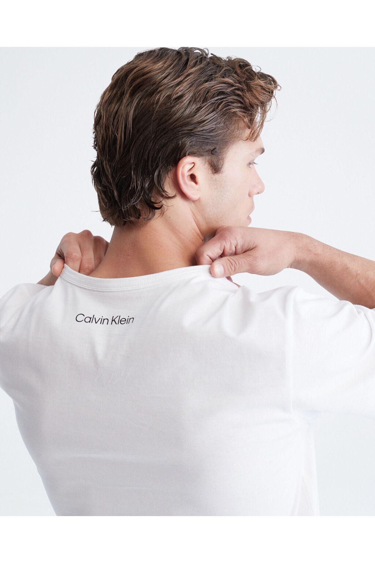 تی شرت ورزشی سفید مردانه 100 اورجینال Calvin Klein