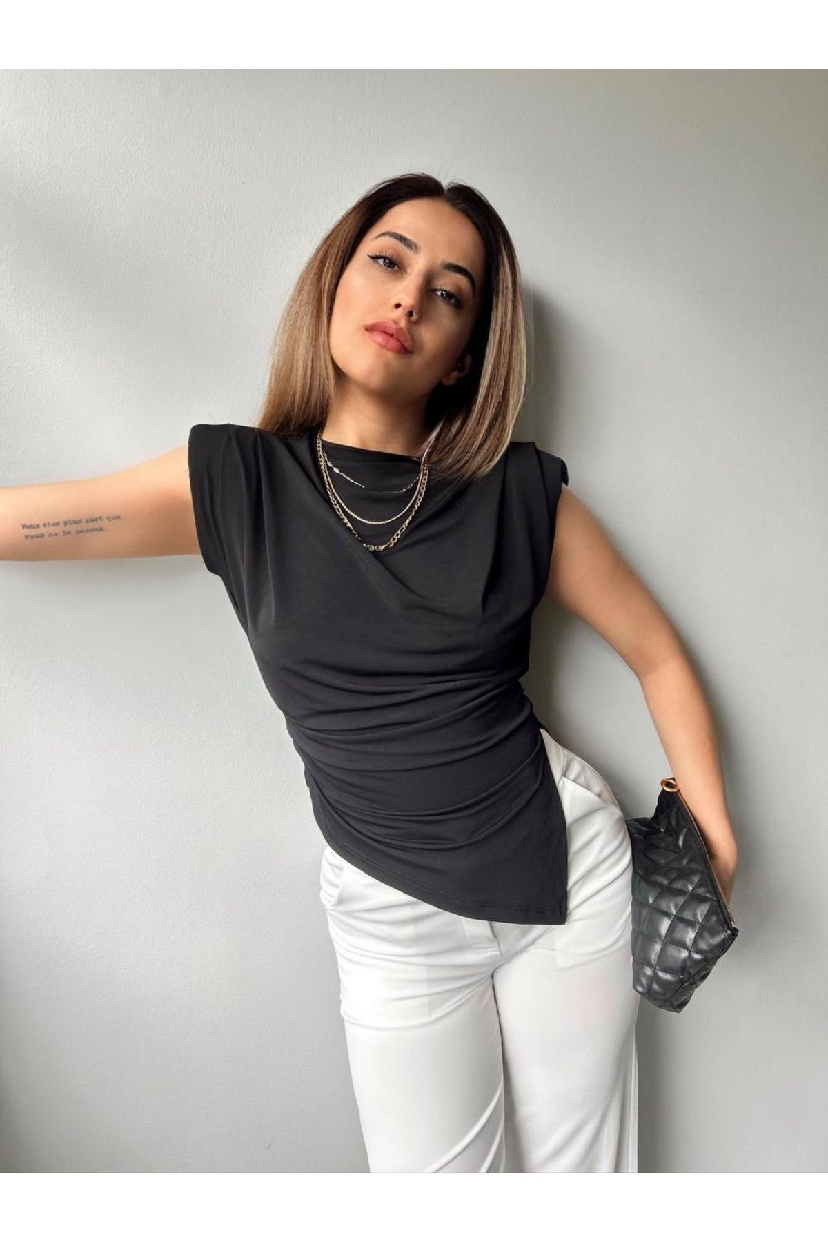 LAVİNİA Vatkalı bluz