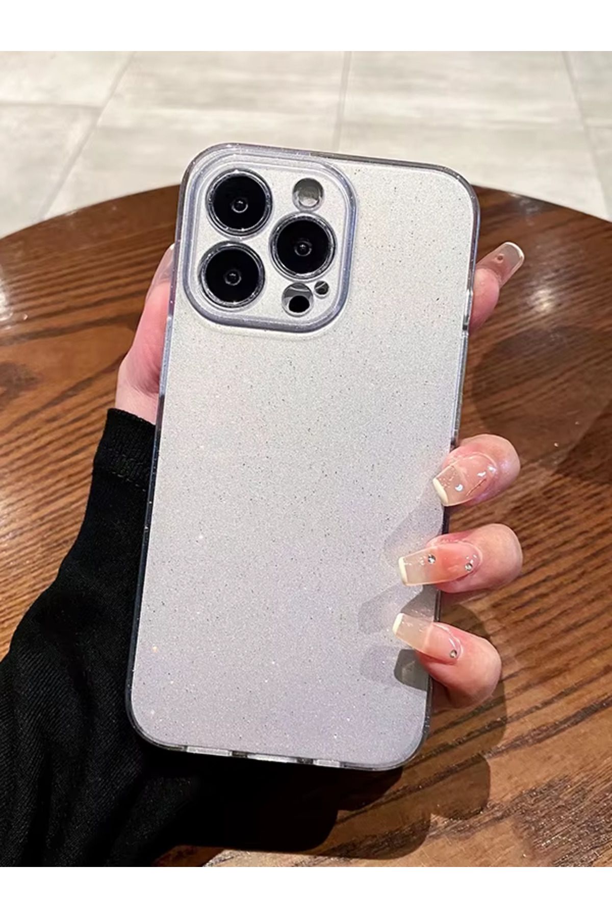 KVK PRİVACY Apple iPhone 16 Pro Max Kılıf Simli İnce Darbe Dayanıklı Silikon Parlak Yumuşak Kapak Silver