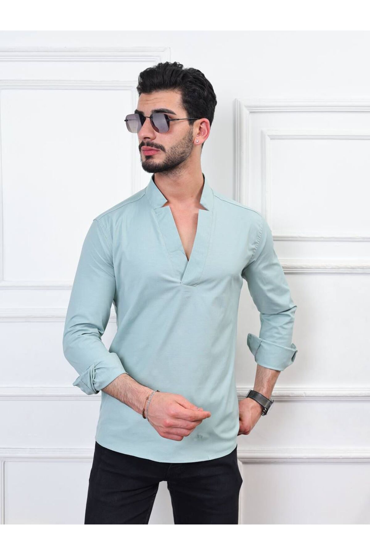 Alpha star Poplin likralı V yaka regular gömlek