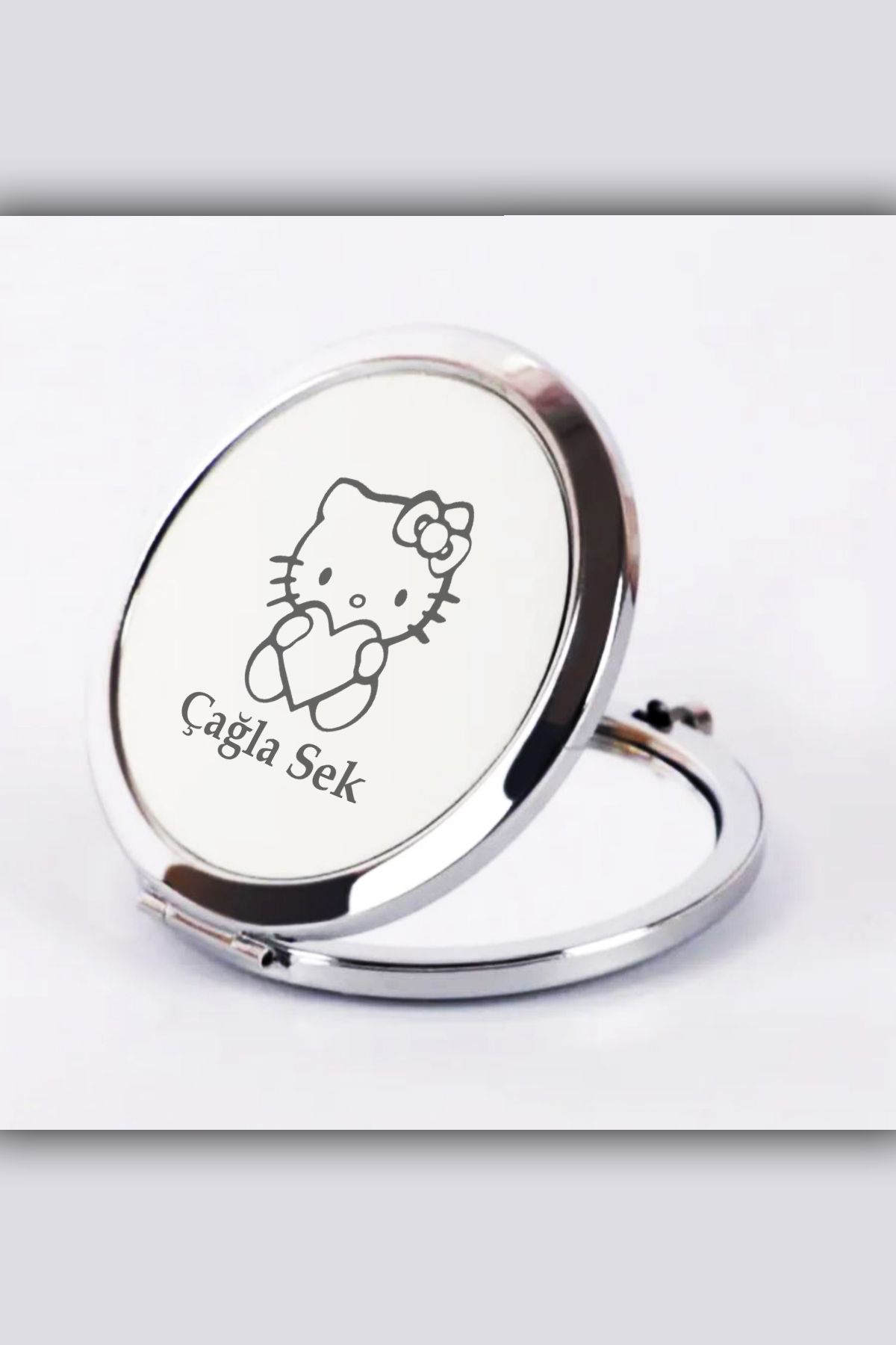 İŞTE BU Kişiye Özel İsimli Hello Kitty Baskılı Daire Metal Ayna Çanta, Cep ve Makyaj Aynası