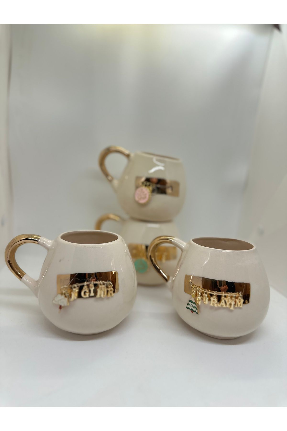 mervetasarimceramic Kişiye özel tasarım kupa , fincan , altın işlemeli kupa