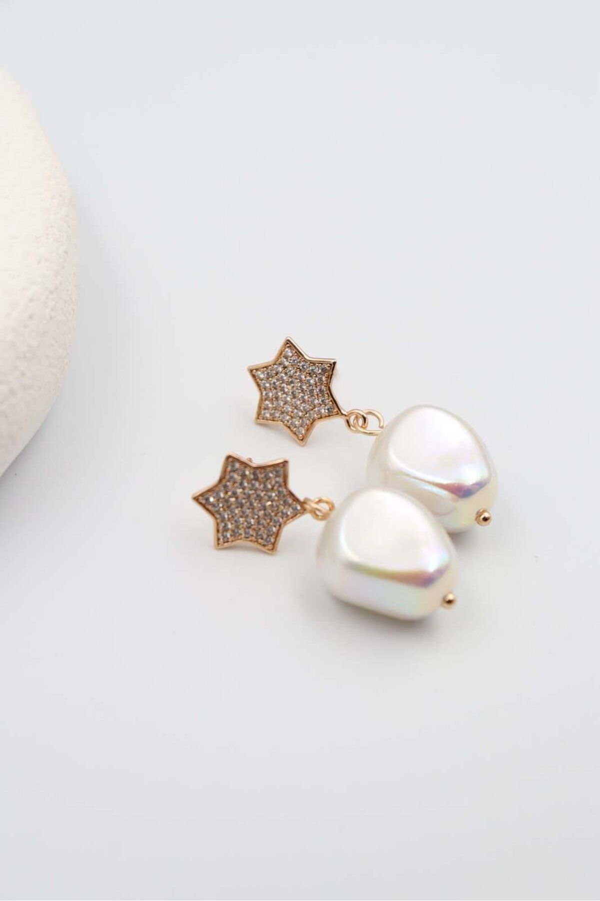 BY CANSU ACCESSORİES Gerolamo Gold Küpe