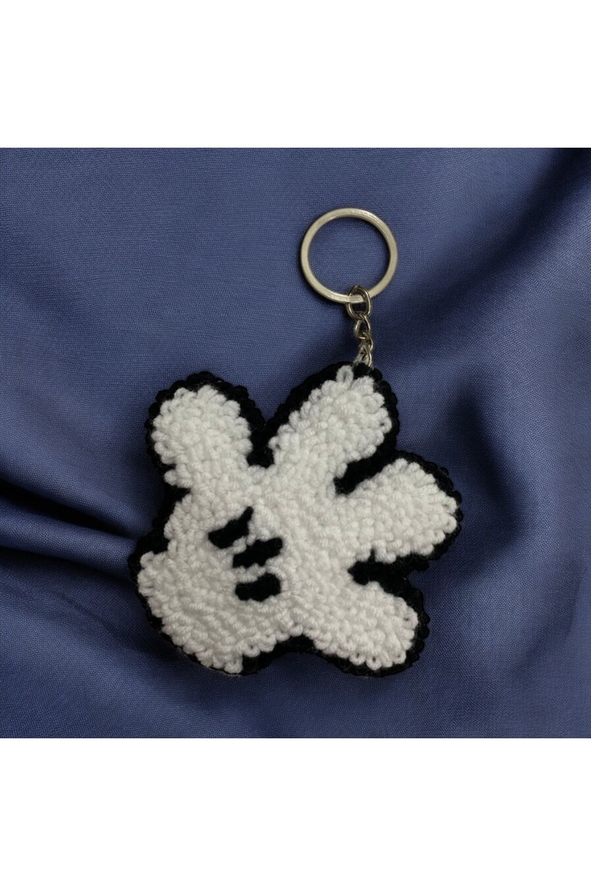 YümanınYumağı Hand Made Örgü Mickey El Anahatarlık