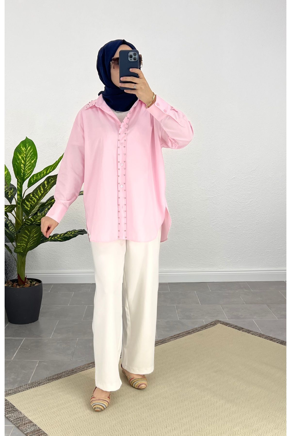 Elifkaracabutik Taşlı poplin gömlek