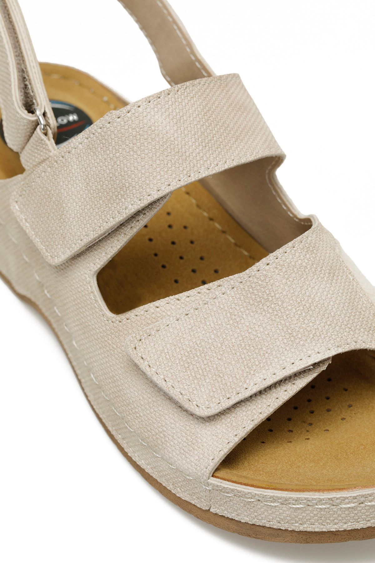صندل زنانه 166992.Z5FX BEIGE SANDALS FLAT Polaris