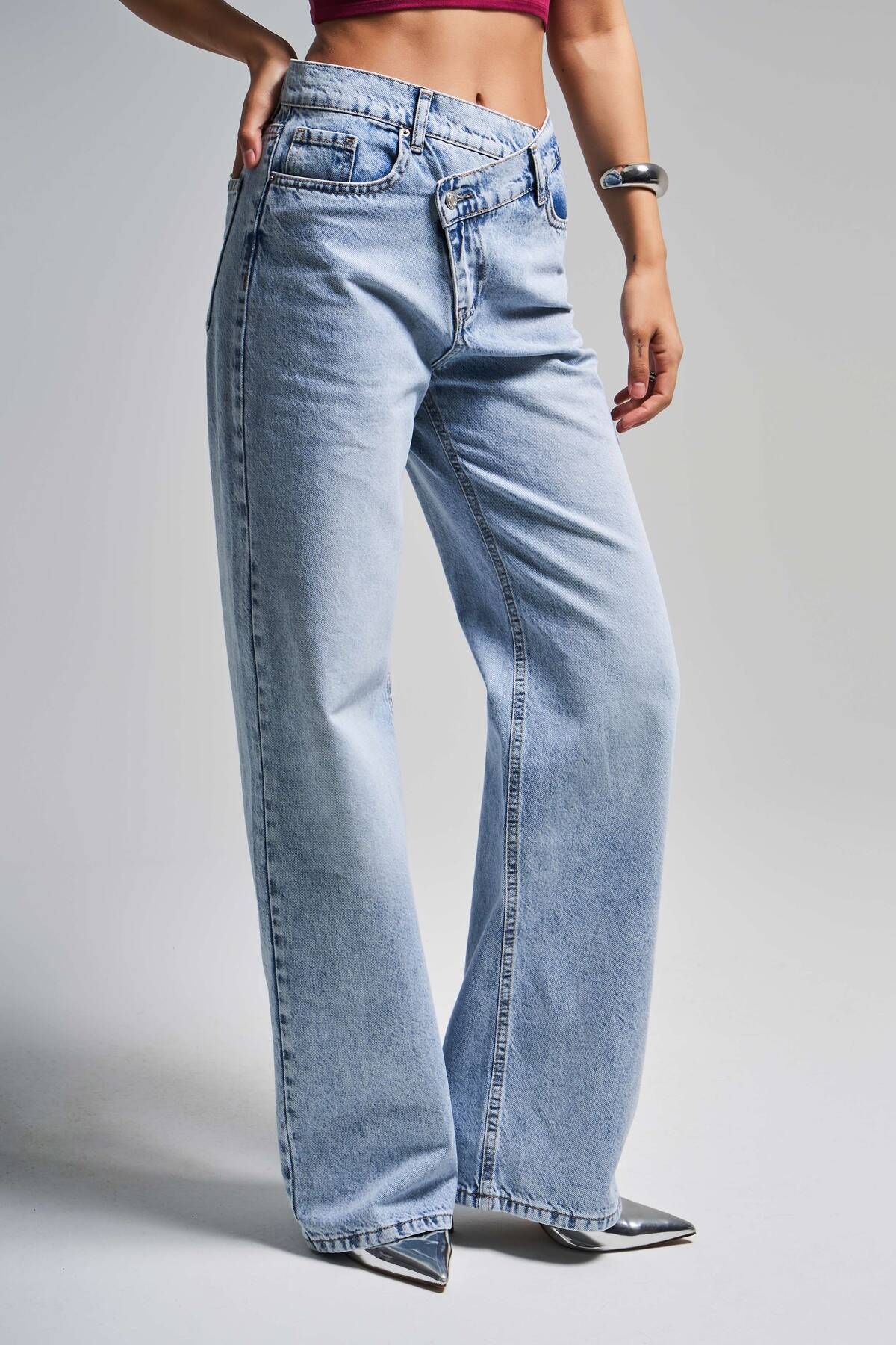its basic Kadın Snow Kot Rengi 4s5-3 Straight Fit Yüksek Bel Kemer Detaylı Tasarım Denim Jean