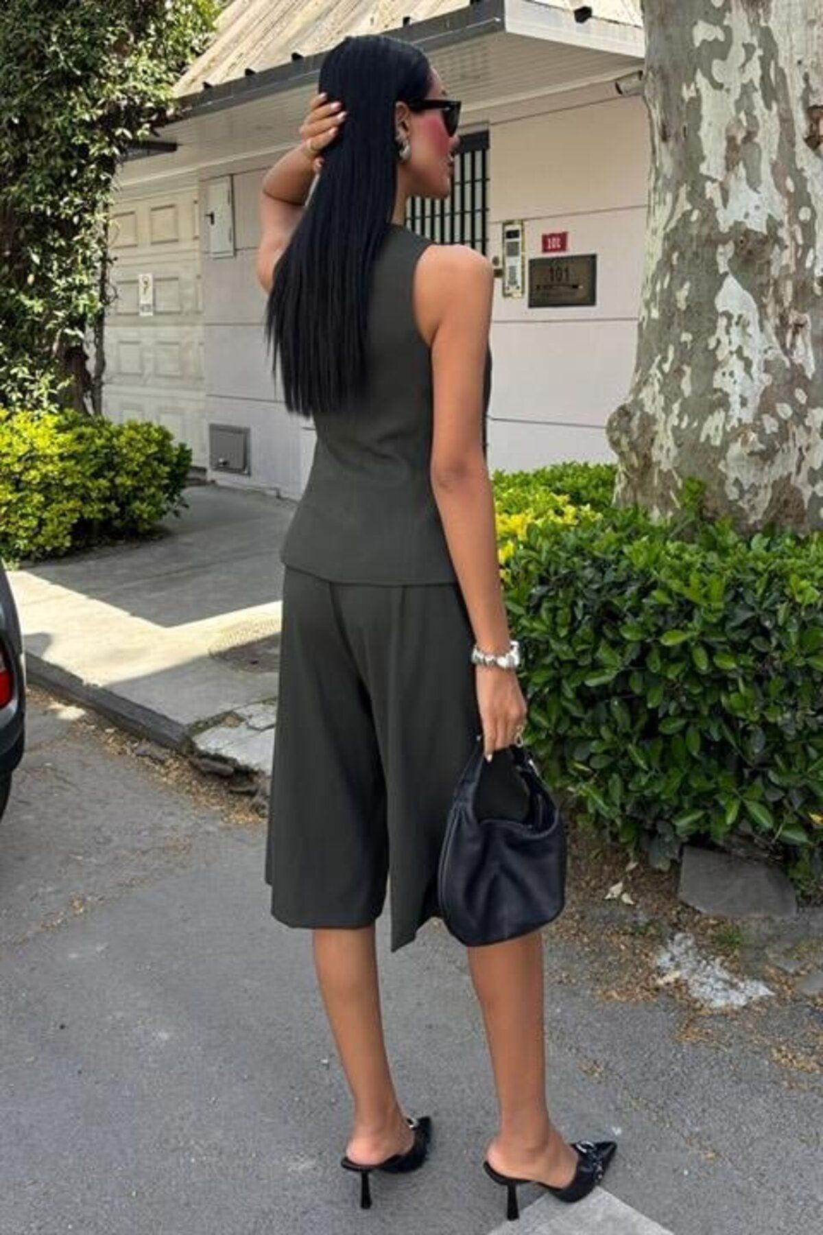 TUA MODA-Tua Moda Viscon Suit with Midi Shorts and Vest 10167 4
