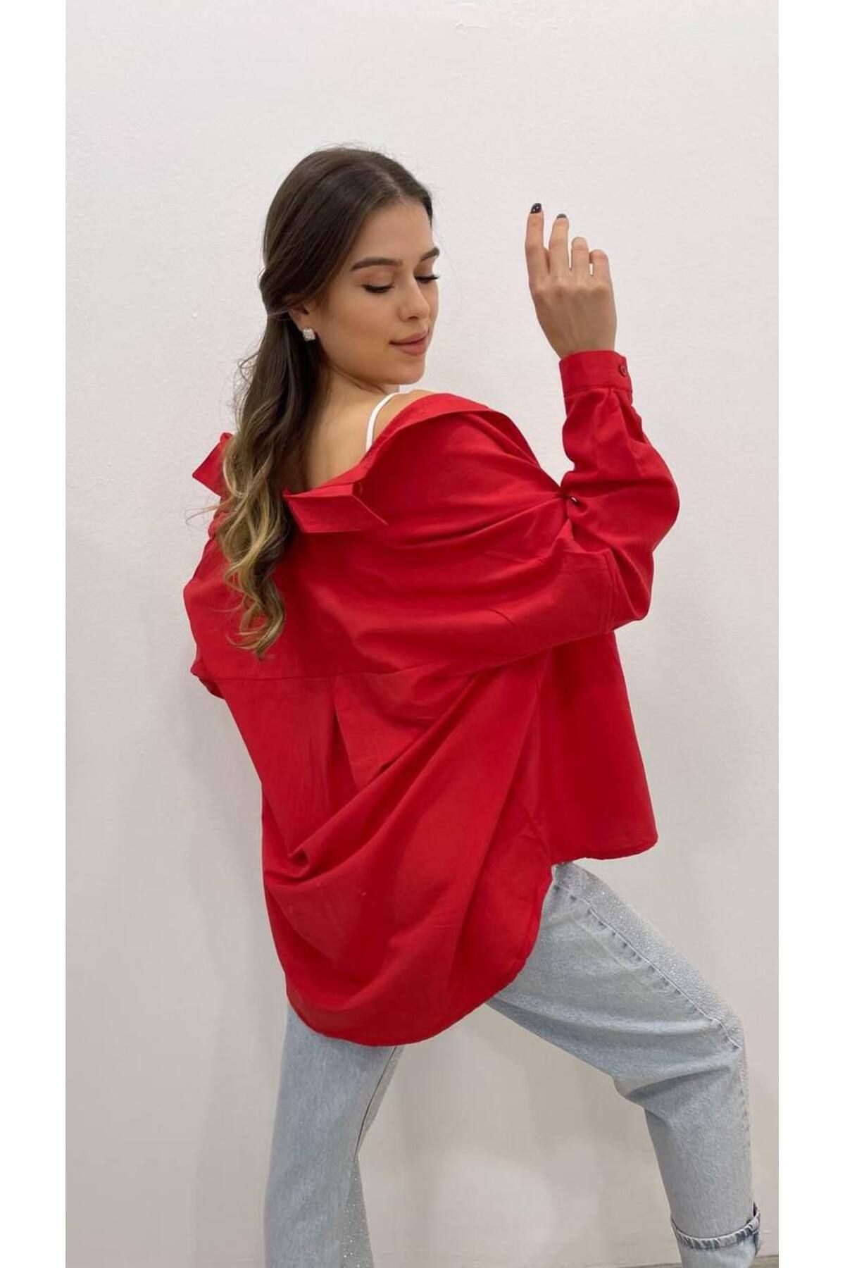 Leoris Kadın Oversize Uzun Basic Gömlek
