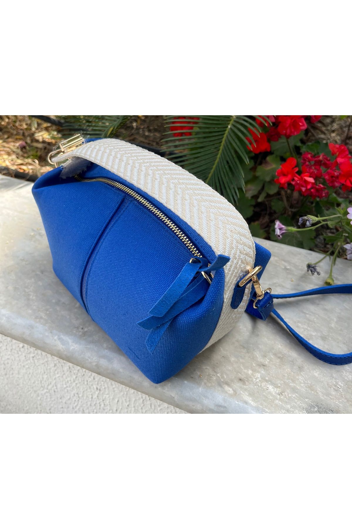 MODA Kadın Mini Omuz ve El Çantası – Şık ve Modern Tasarım