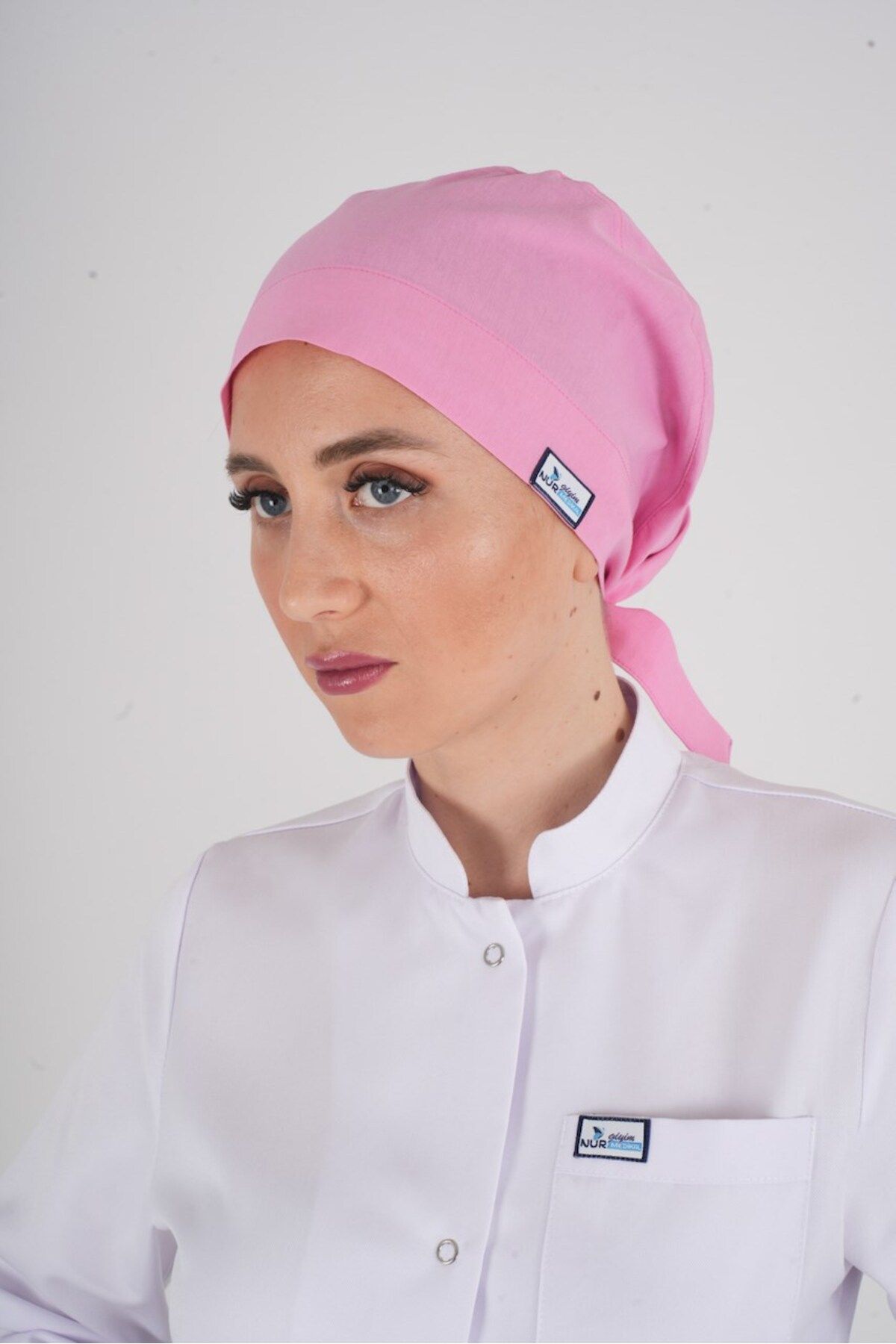Nur Medikal Giyim Tesettür Düz Şeker Pembesi Hemşire Doktor Aşçı Hastane Medikal Tesettür Cerrahi Bonesi