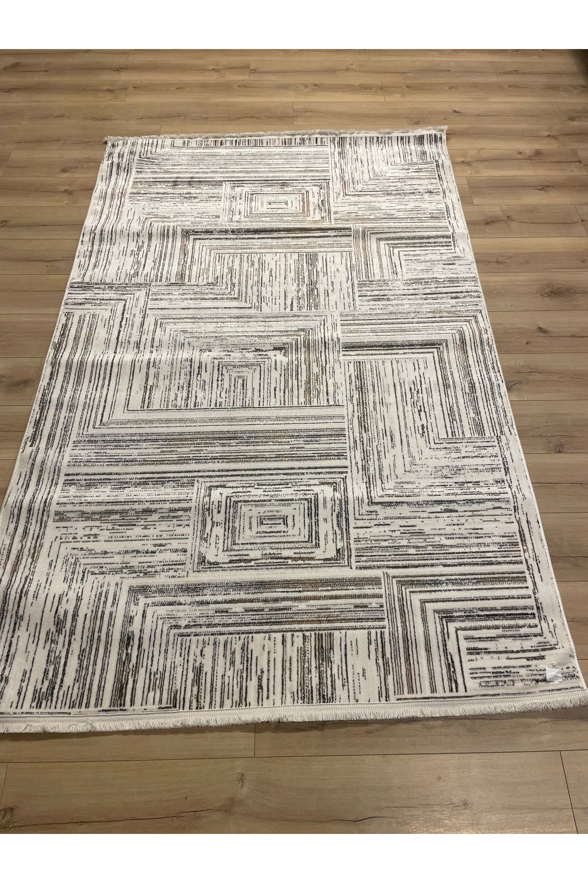 arslan İHRAÇ FAZLASI %100 AKRİLİK 150x230 EBATLI HALI