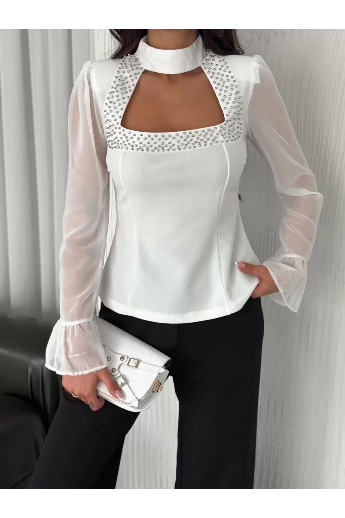C&Z Collection Penye Uzun Kollu Kadın Kolları Şifon Göğüste İnci Boncuk detaylı Bluz - Beyaz