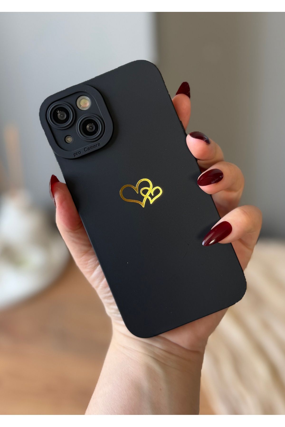 MirazTasarim IPHONE 13 KENARLARI PARLAK KALP DESENLİ SİYAH KILIF2