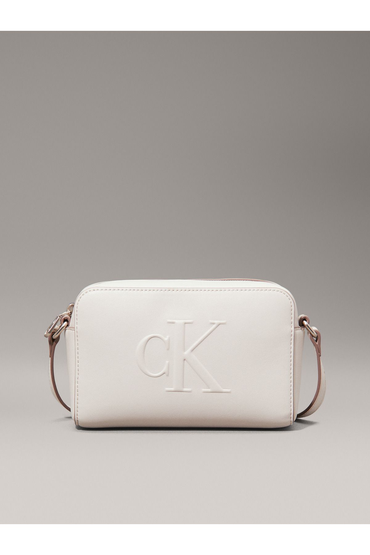 Calvin Klein SCULPTED EW CAMERA BAG20 Omuz Çantası
