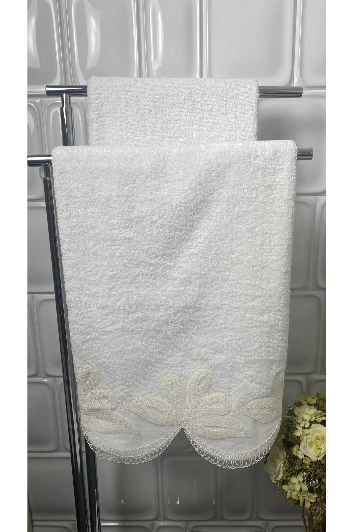 MEYN COLLECTİON-2-Piece Delicate Laced Dowry Holder, Gift Hand Towel 4