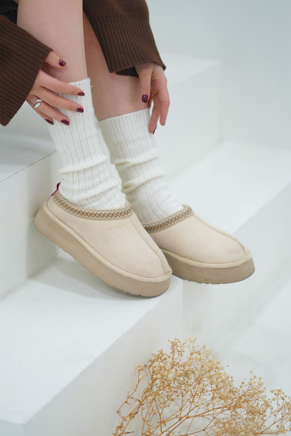 Elvin Shoe Kadın Terlik - Bej Kürklü Kalın Tabanlı