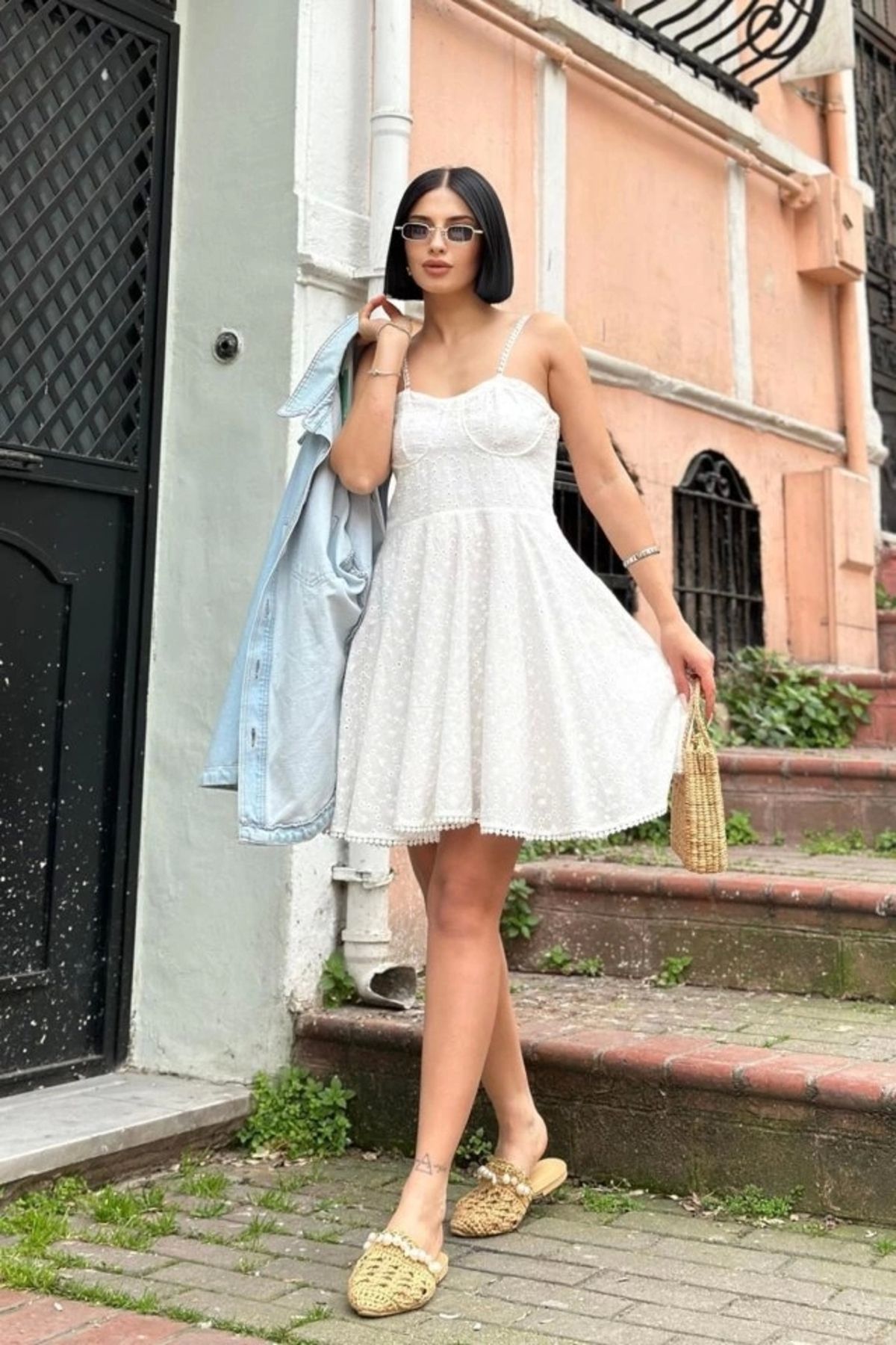 Butik Beyaz Askılı Fisto Mini Elbise