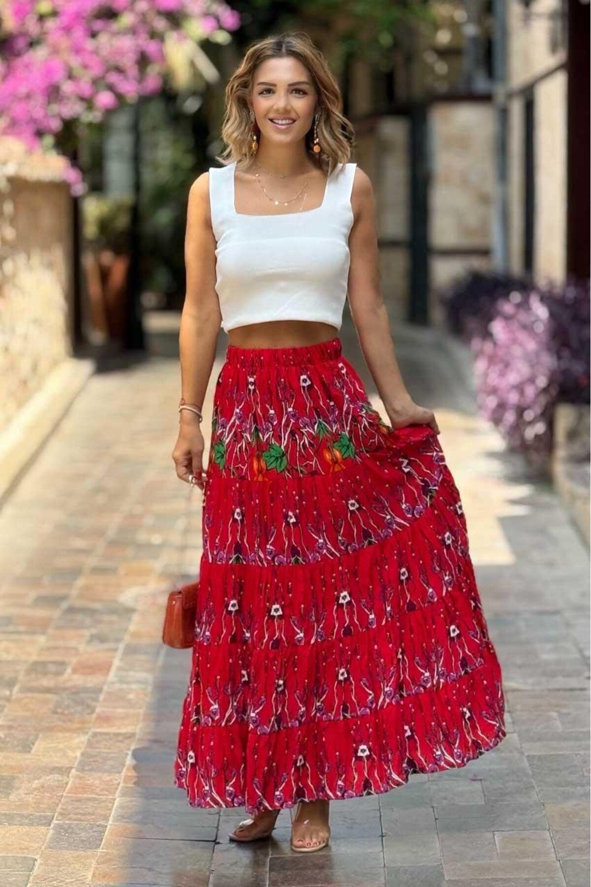 Nevin Kaya Moda Kırmızı Bahar Dalı Desenli %100 Pamuk Viskon Etek
