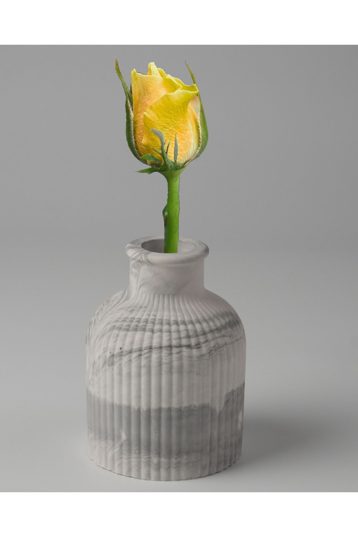 Kaju Creative Dekoratif Beton Vazo Küçük Boy - Çizgi Desenli - 9,5x6,5 - Kuru Çiçek - Dekoratif Çiçek Vazosu