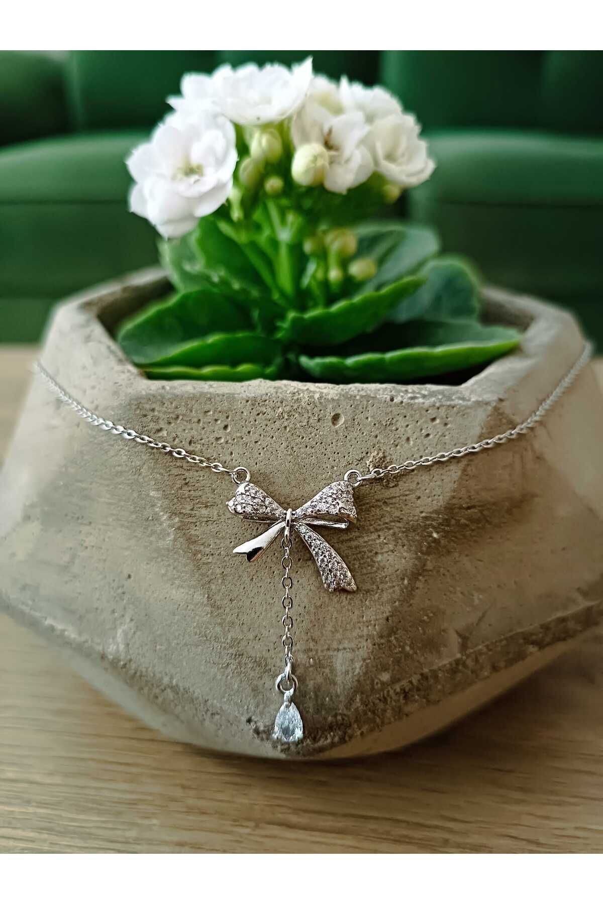 Çelik Silver sallantılı kurdele kolye