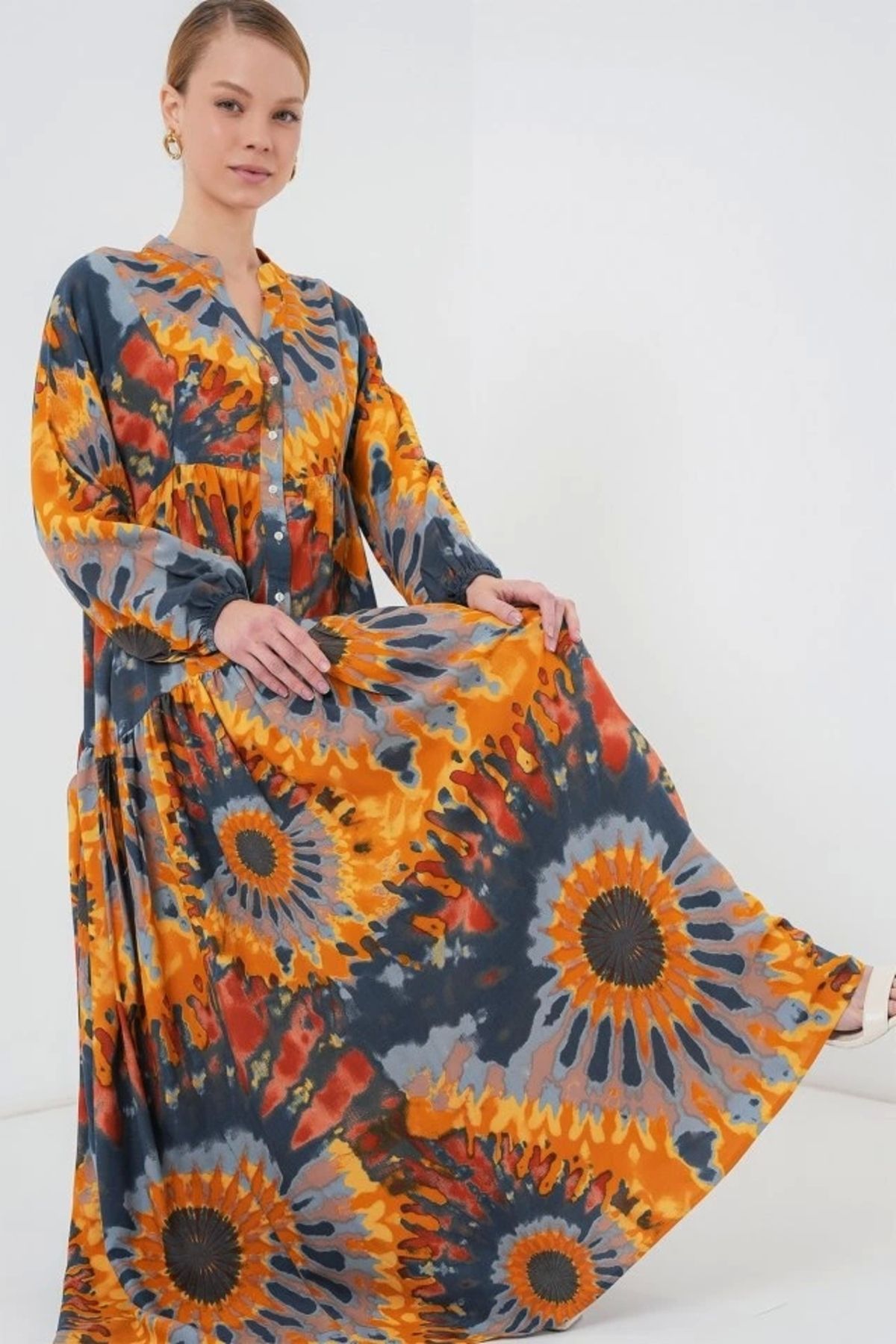 Butik 2423 Otantik Desenli Tesettür Elbise - L. Turuncu