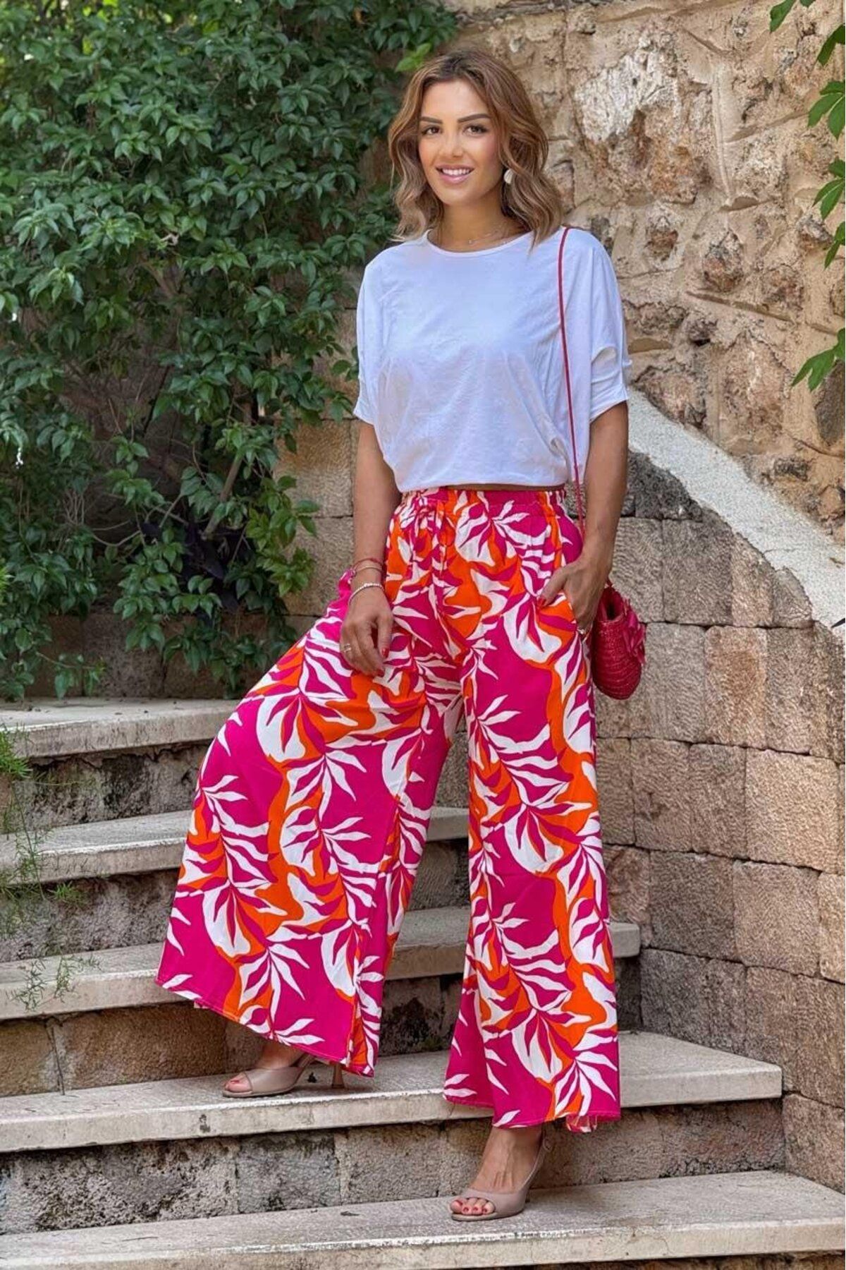 Nevin Kaya Moda İTALYAN Pembe Yaprak Desenli %100 Pamuk Viskon Pantolon